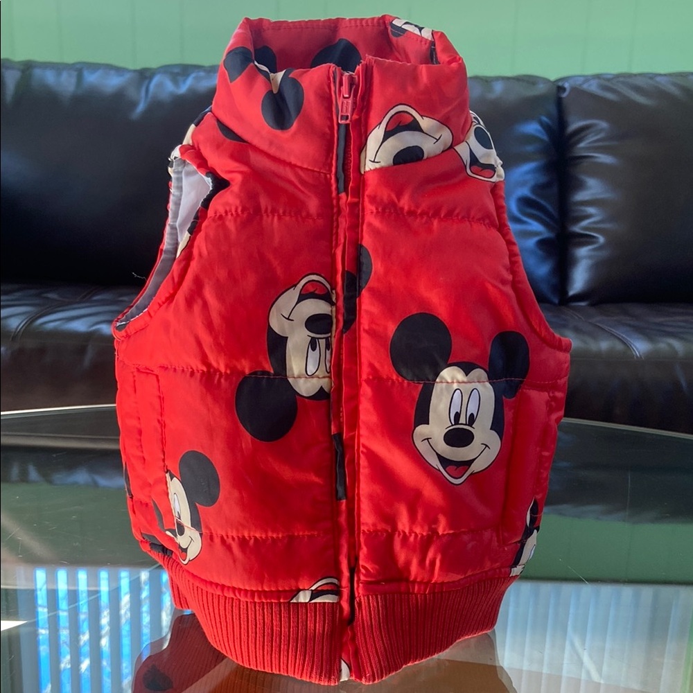 Mickey Mouse puffer jacket